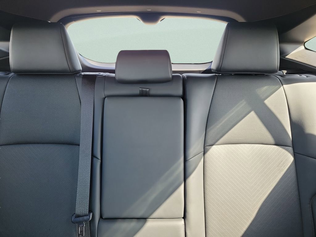 Used 2021 Toyota Venza Limited w/ Activity Package (TMS) image 21