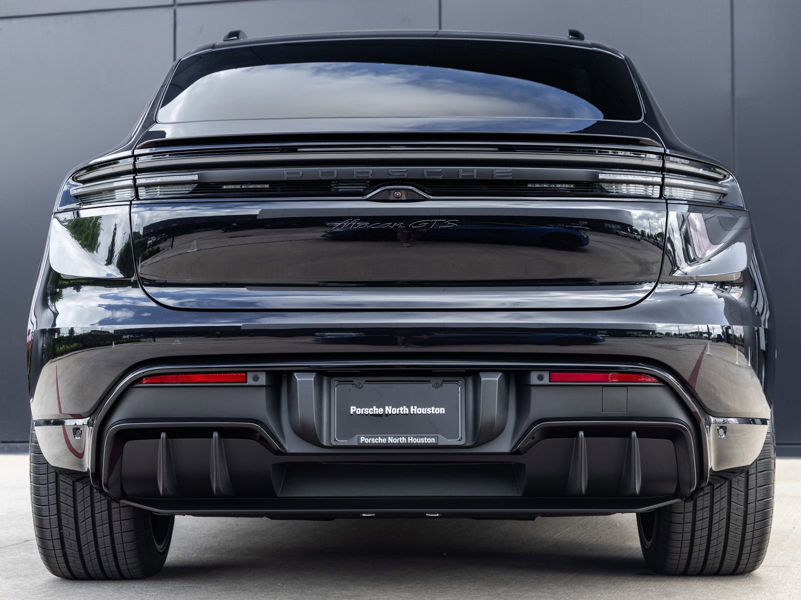 New 2026 Porsche Macan GTS Electric AWD/4WD image 10