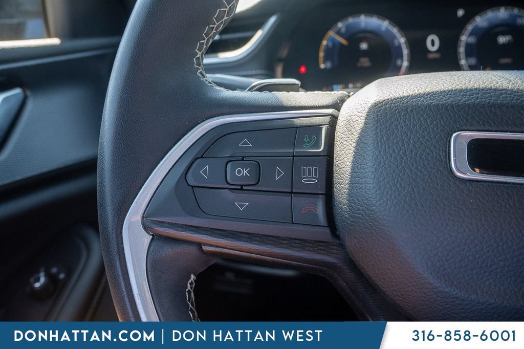 Used 2023 Jeep Grand Cherokee L Laredo AWD/4WD image 11