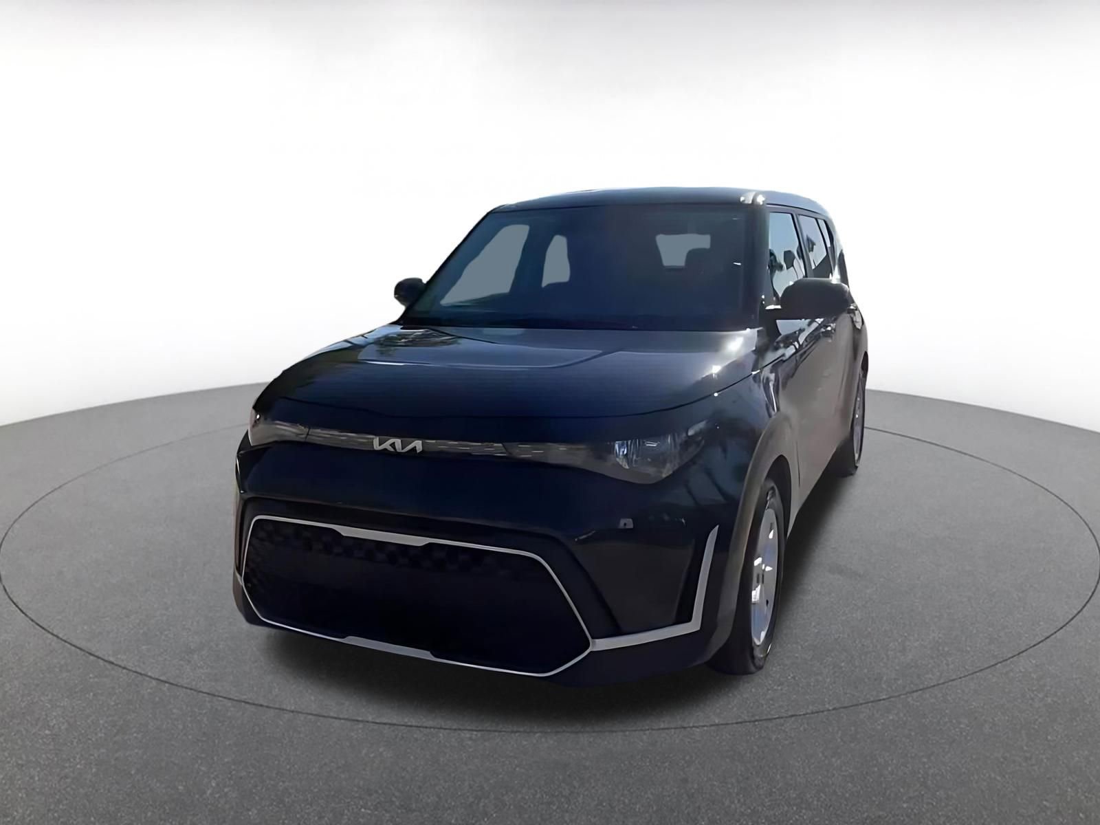 Used 2025 Kia Soul LX w/ LX Technology Package image 7