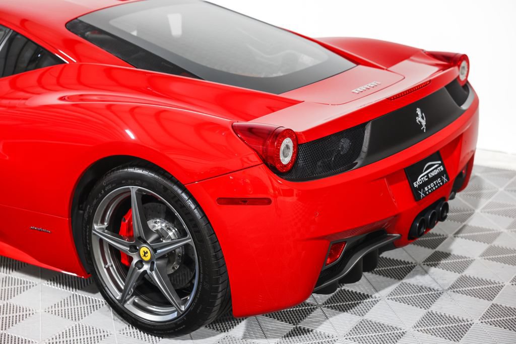 Used 2014 Ferrari 458 Italia Coupe RWD image 18
