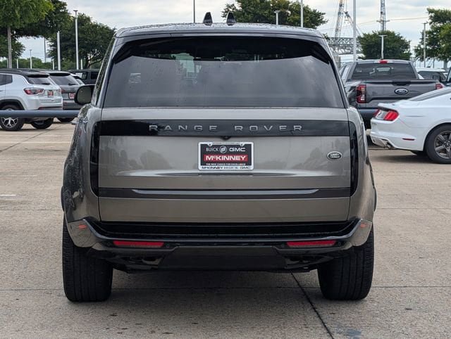 Used 2023 Land Rover Range Rover SE AWD/4WD image 5