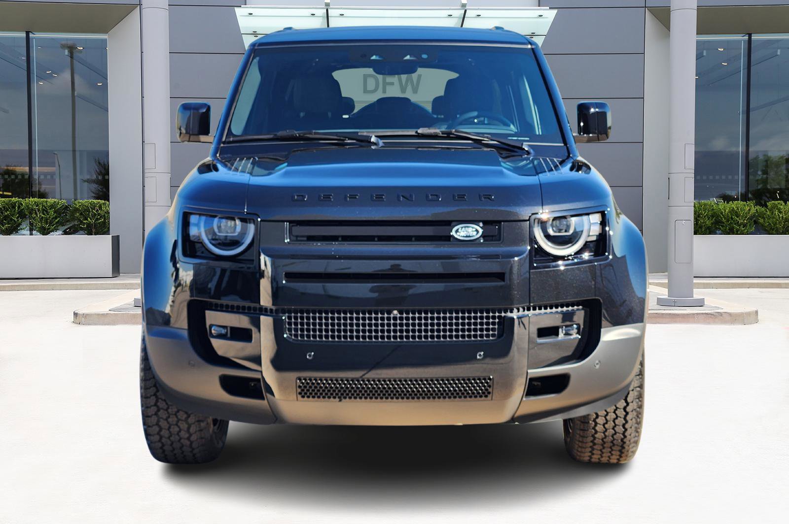 New 2026 Land Rover Defender 130 S image 2