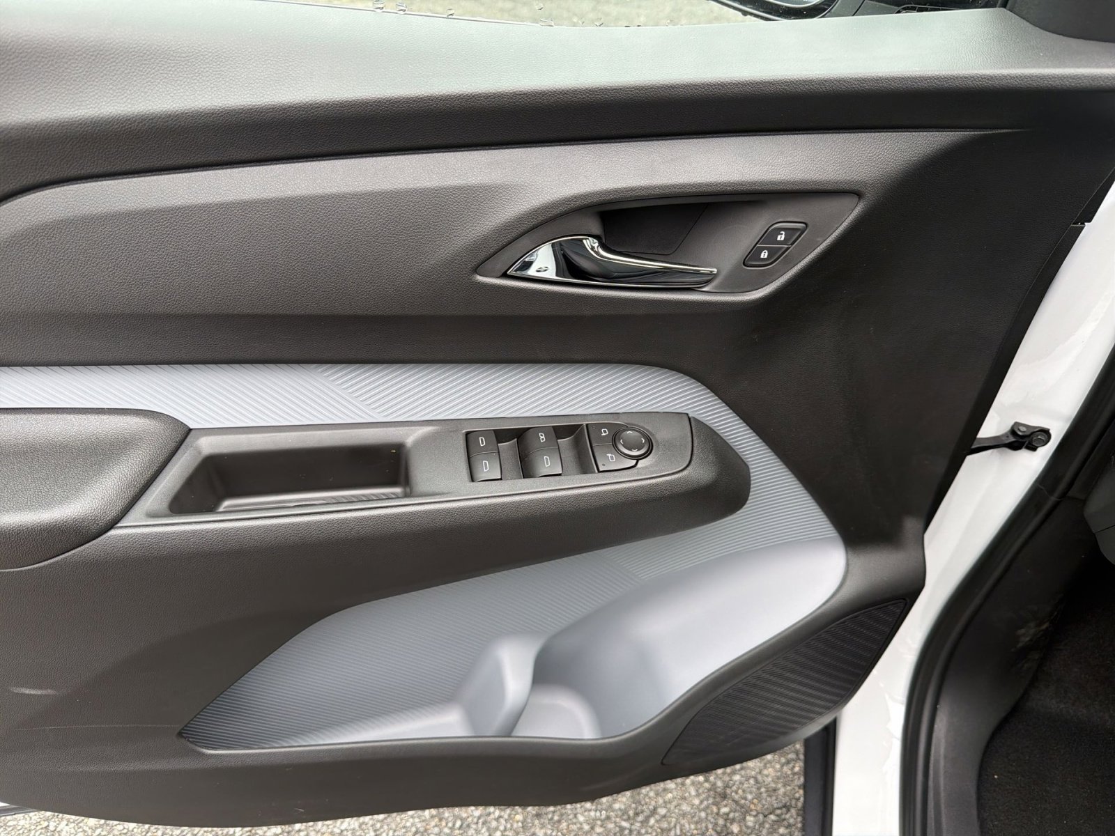 New 2027 Chevrolet Bolt RS image 15