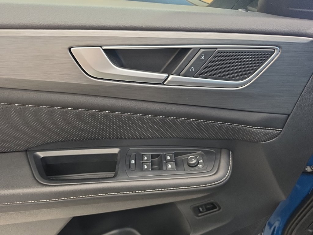 Used 2026 Volkswagen Atlas Cross Sport SE FWD image 34
