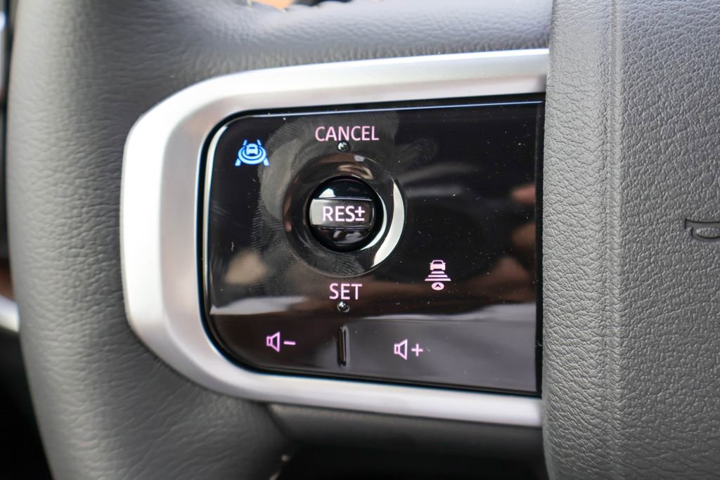 New 2026 Nissan Armada SL image 11