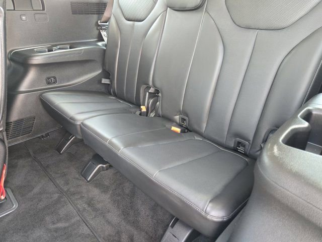 Used 2025 Hyundai Palisade SEL FWD image 31