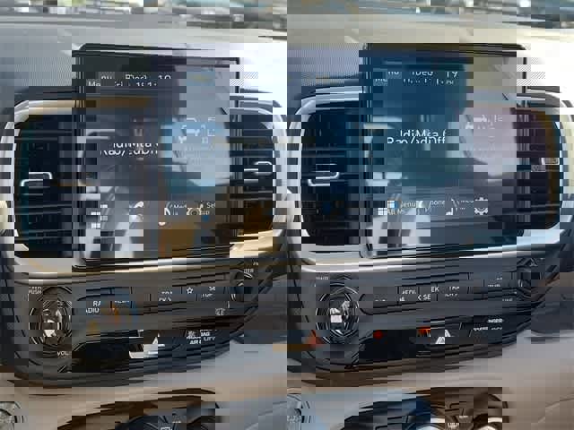 New 2026 Hyundai Venue SEL image 11