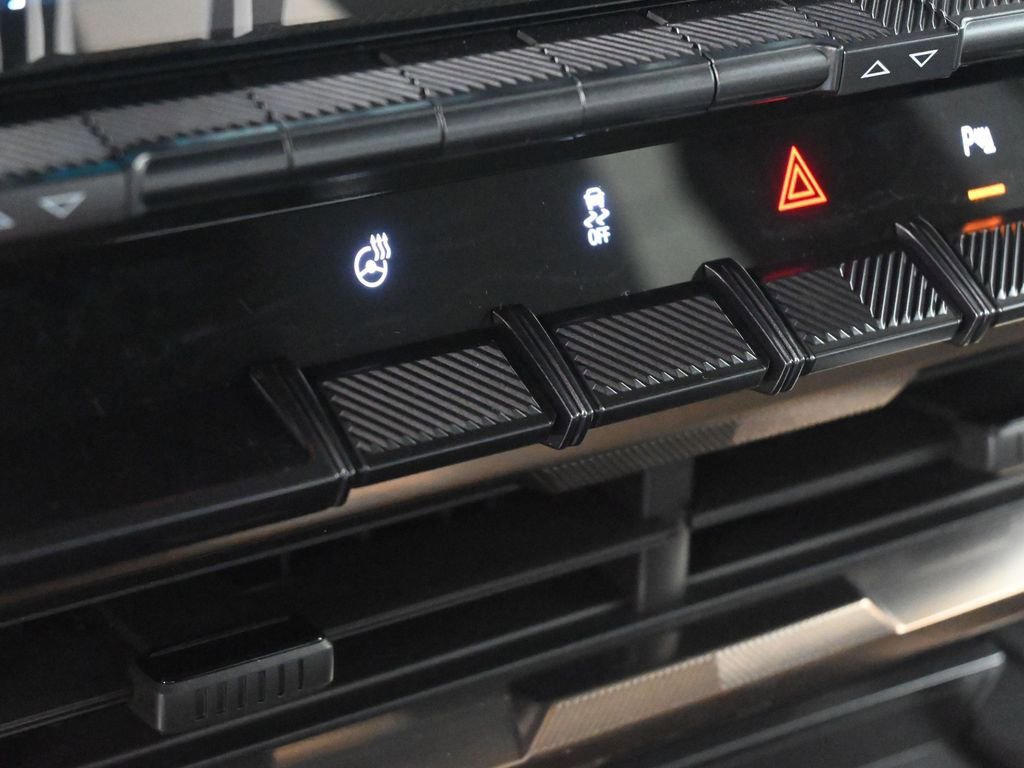 New 2025 GMC Hummer EV 2X image 26