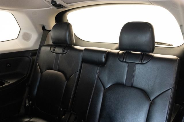 Certified 2023 Honda Pilot Touring image 20