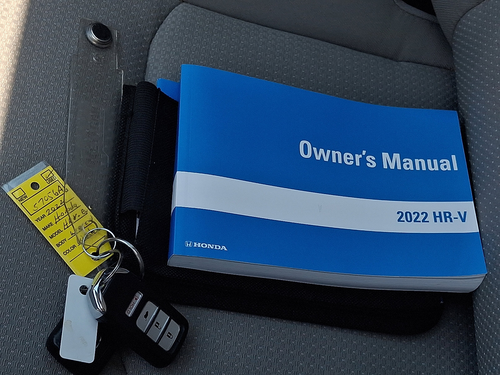 Used 2022 Honda HR-V EX image 3