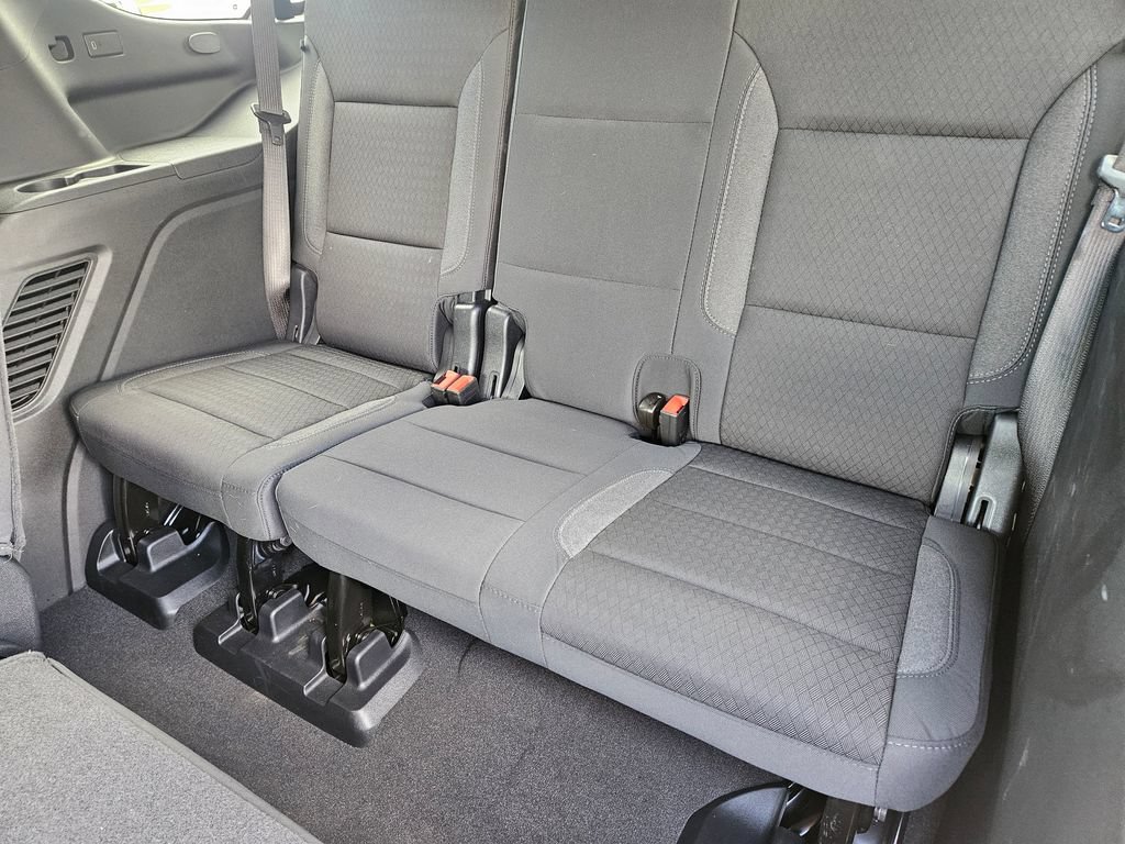 Used 2025 Chevrolet Tahoe LS RWD image 28