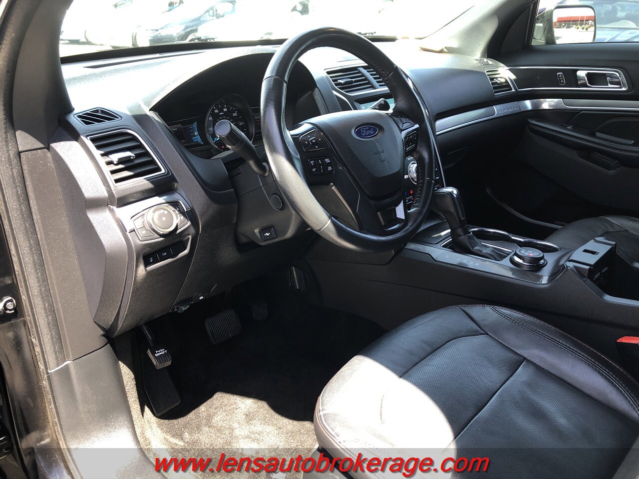 Used 2017 Ford Explorer Sport w/ Equipment Group 401A AWD/4WD image 10
