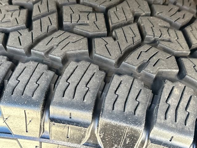 Used 2018 Toyota Tacoma TRD Sport w/ Technology Package AWD/4WD image 24