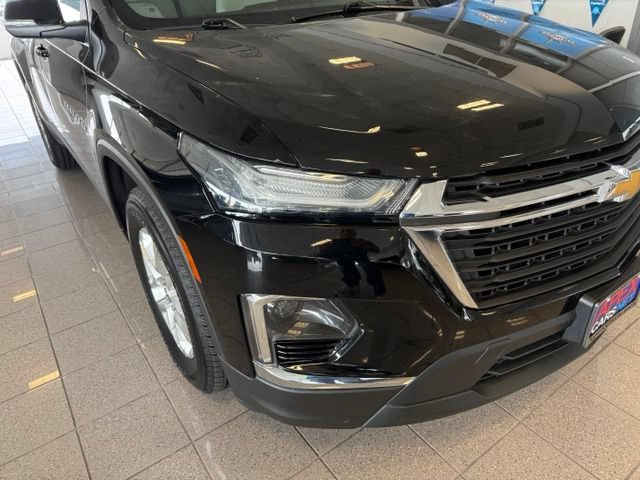 Used 2022 Chevrolet Traverse LS FWD image 9