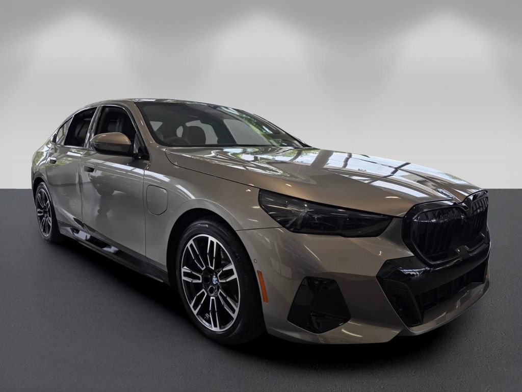 New 2027 BMW 550e xDrive w/ Executive Package AWD/4WD video 1