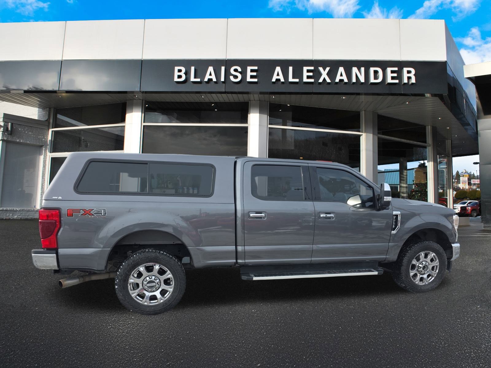 Used 2022 Ford F250 Lariat w/ Lariat Ultimate Package image 4