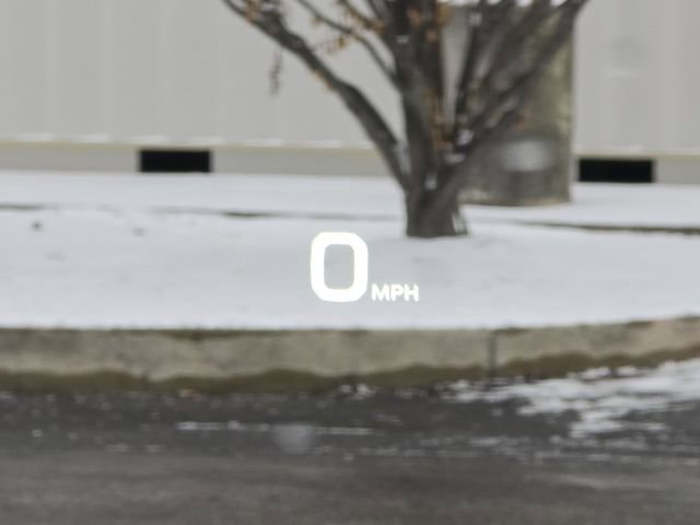 Used 2025 GMC Acadia Denali w/ Super Cruise Package image 8