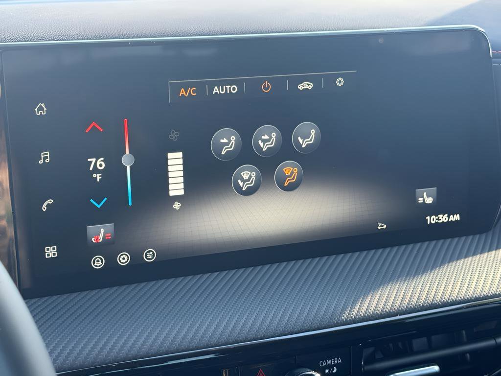 New 2026 Nissan Kicks SR w/ Cold Weather Package AWD/4WD image 32