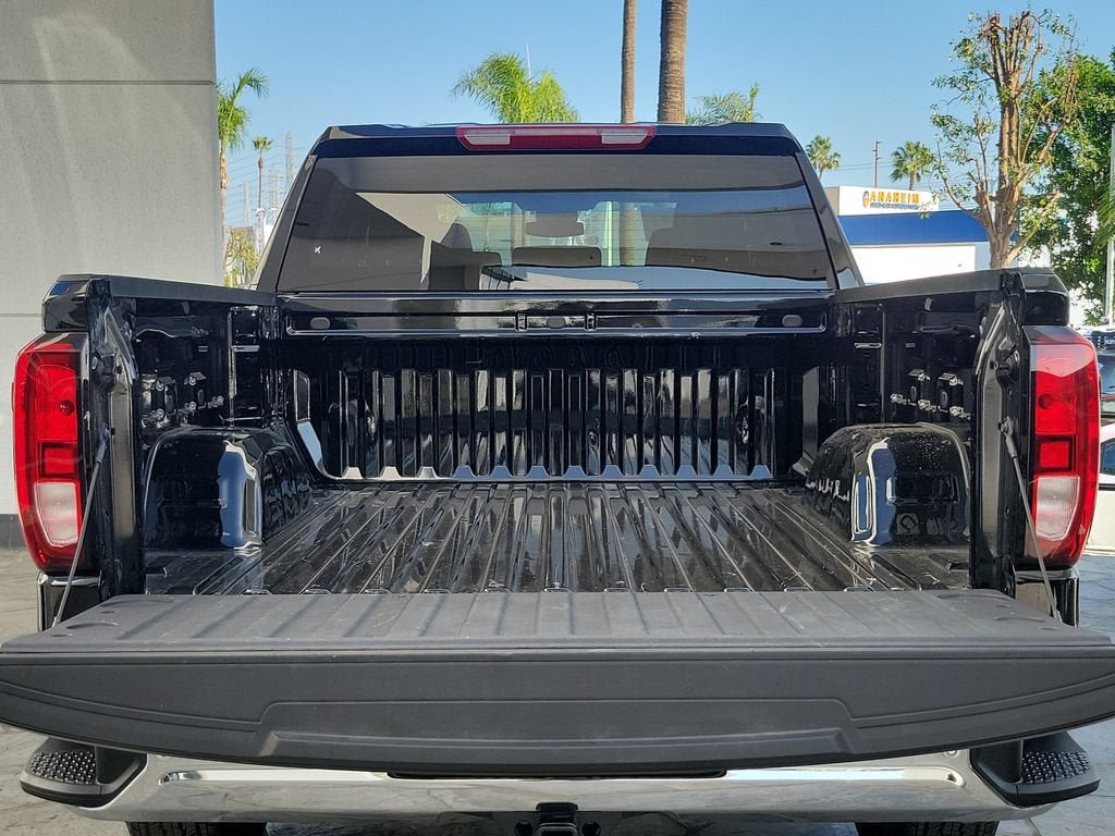 Used 2026 GMC Sierra 1500 Pro w/ Pro Value Package AWD/4WD image 8