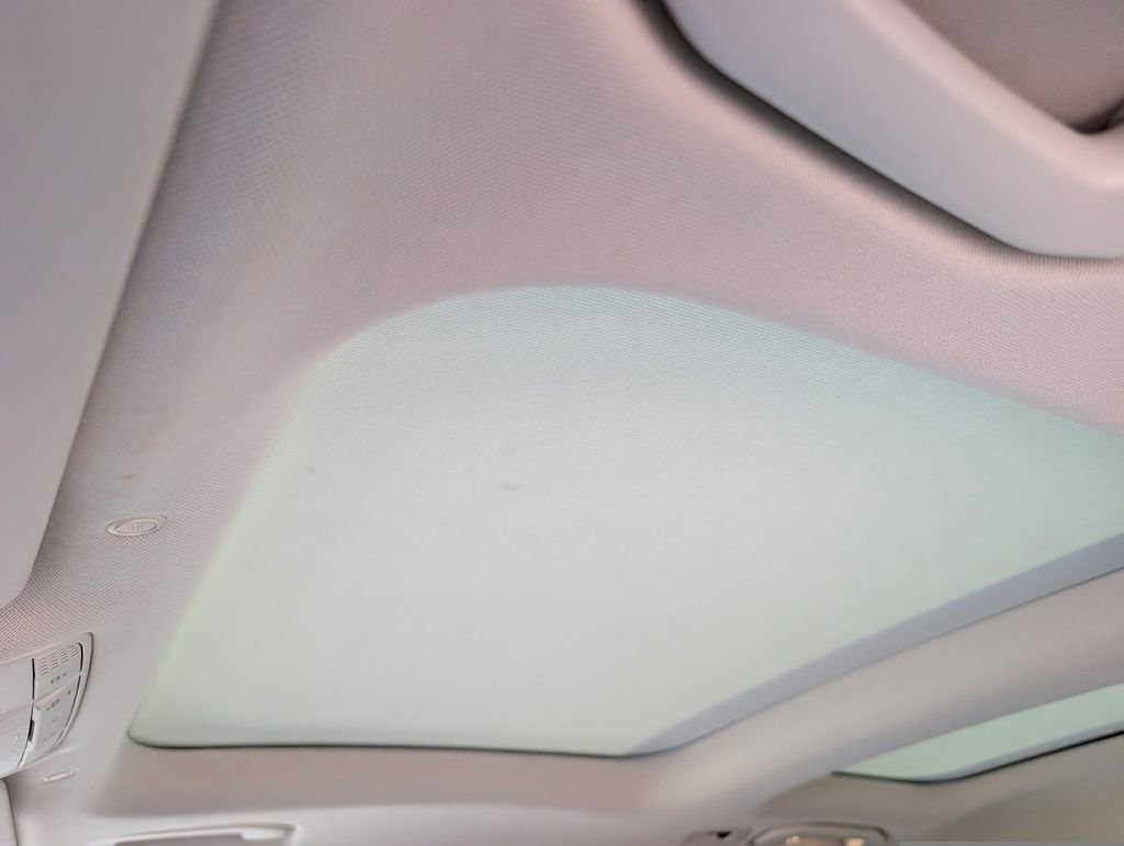 Certified 2021 Mercedes-Benz GLC 300 4MATIC image 25