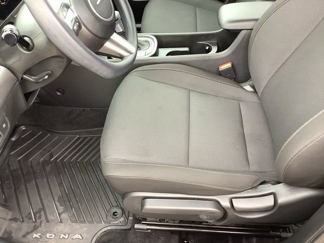 Certified 2026 Hyundai Kona SE image 42
