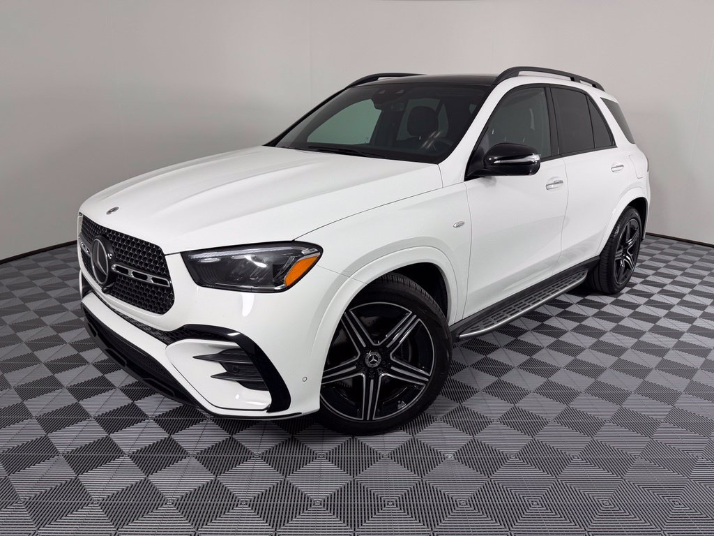 Used 2025 Mercedes-Benz GLE 450e 4MATIC image 1