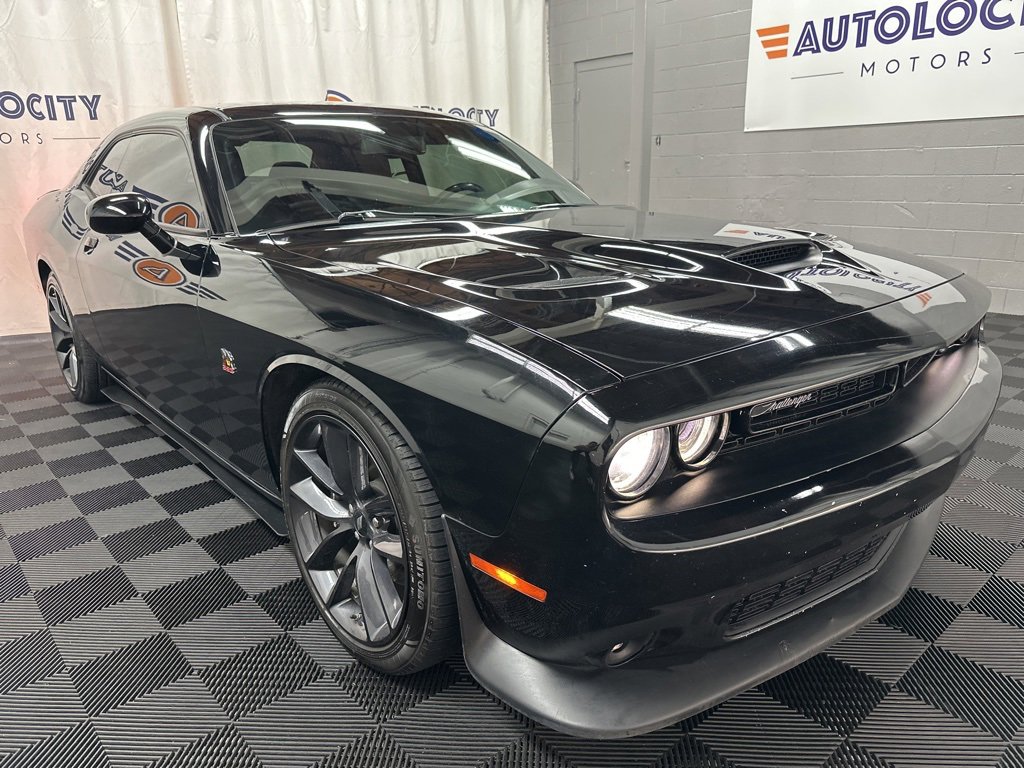 Used 2019 Dodge Challenger R/T Scat Pack w/ Driver Convenience Group image 3