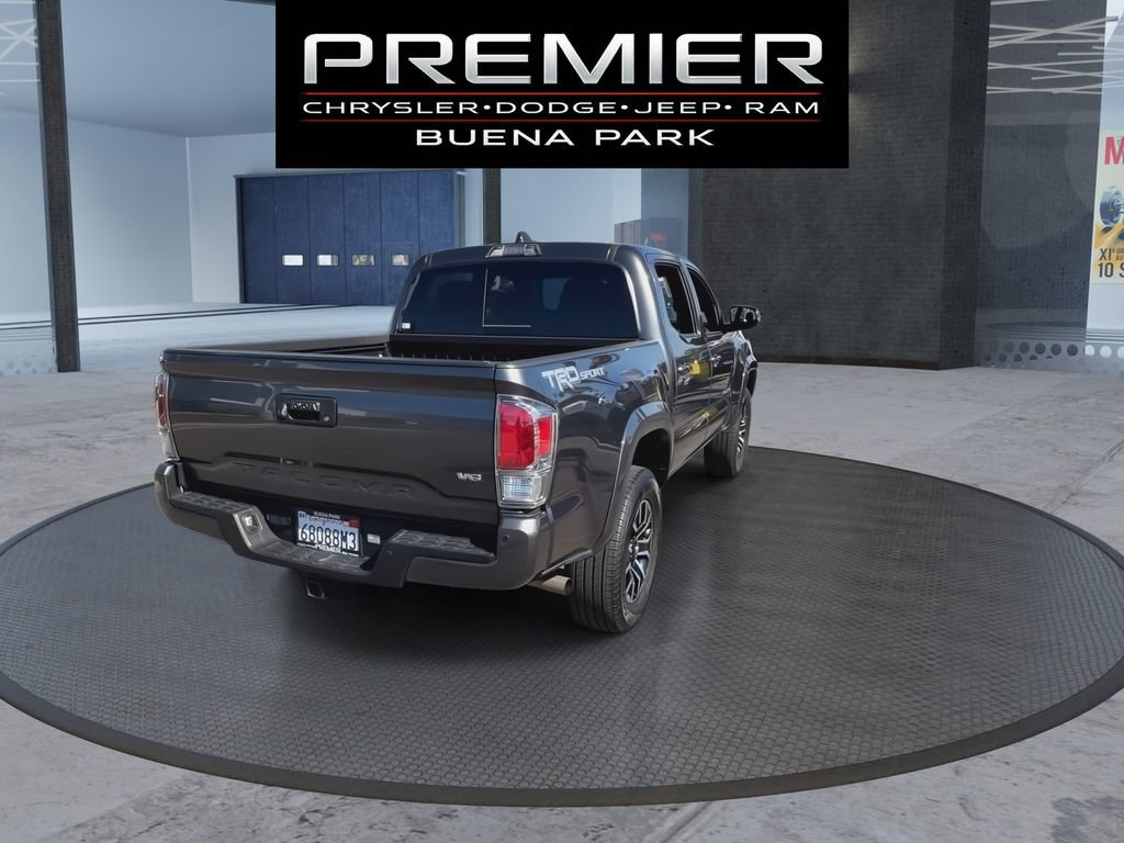 Used 2022 Toyota Tacoma TRD Sport w/ Technology Package RWD image 2