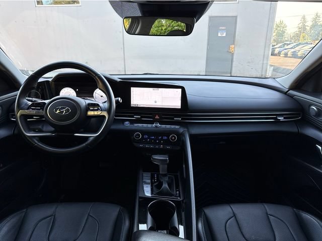 Used 2023 Hyundai Elantra Limited w/ Winter Weather Package FWD image 11