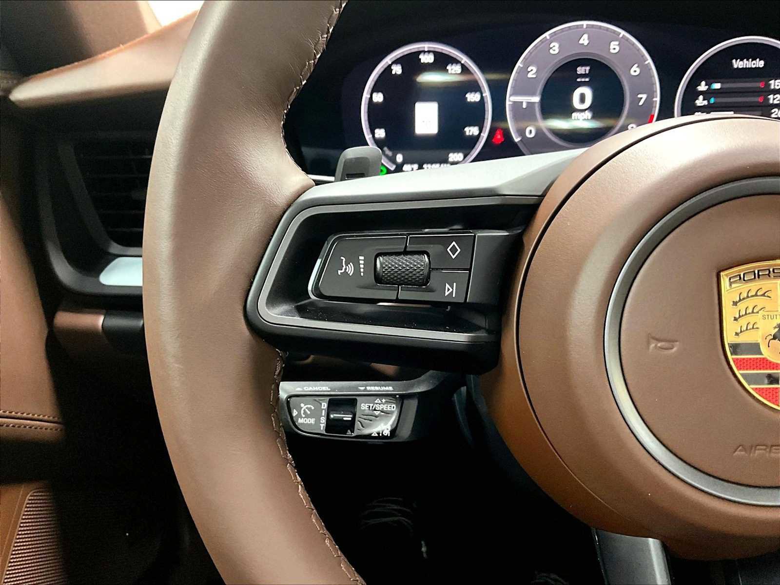 Used 2025 Porsche 911 Carrera image 22