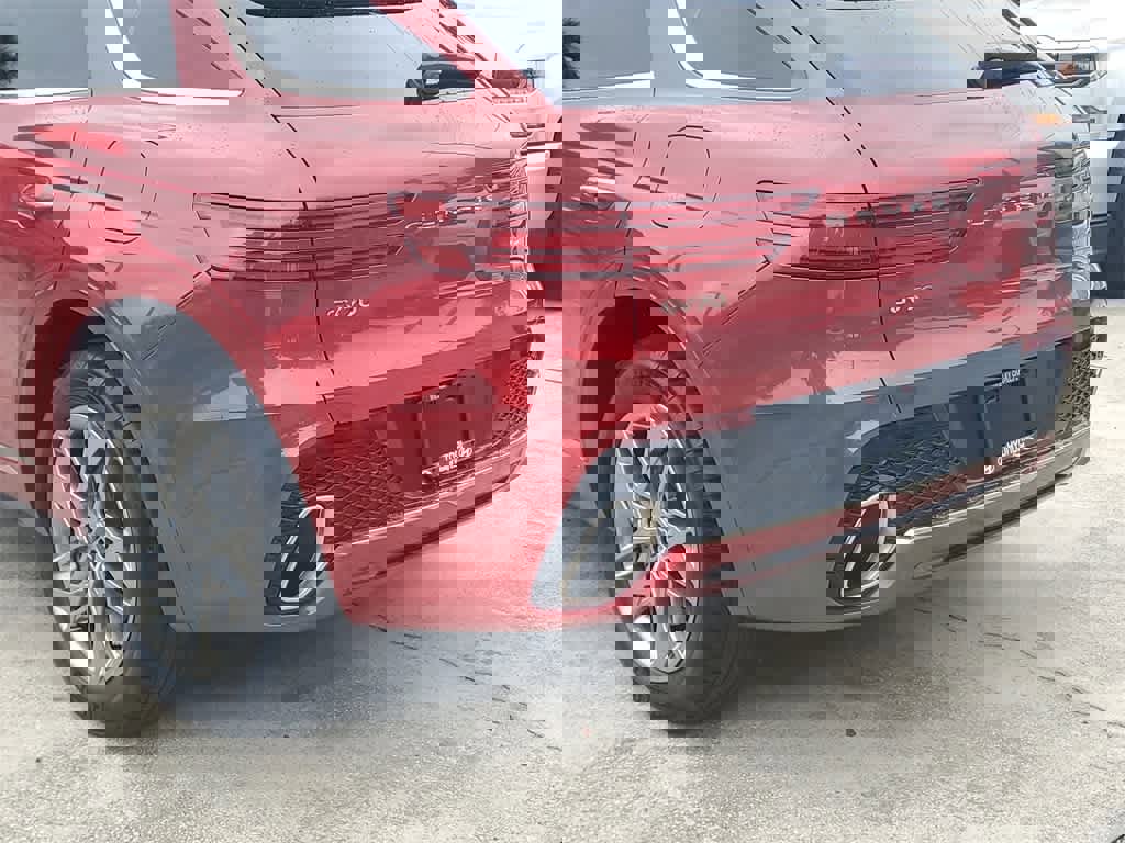 Used 2025 Genesis GV70 2.5T image 8