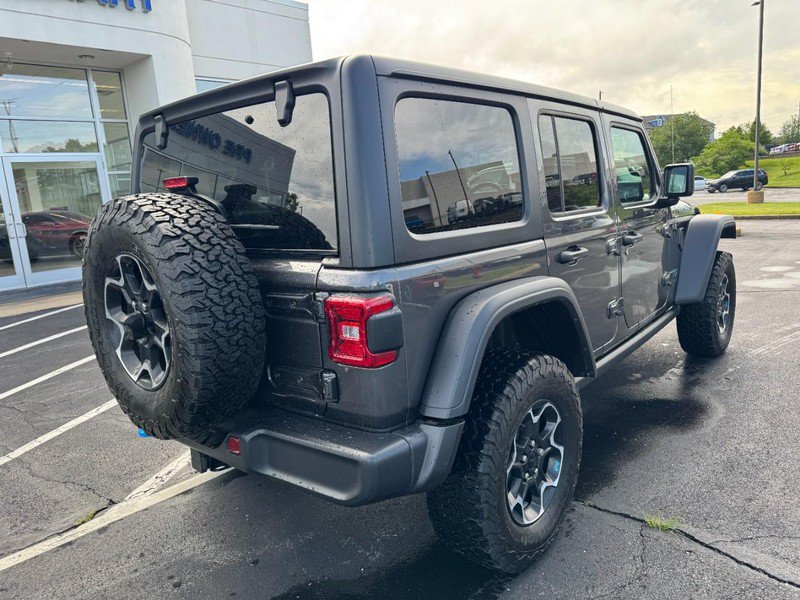 Used 2023 Jeep Wrangler Unlimited Rubicon 4xe w/ Cold Weather Group AWD/4WD image 3
