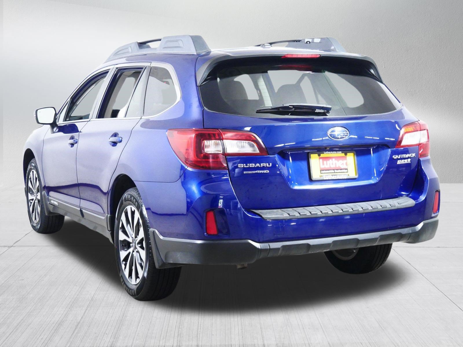 Used 2015 Subaru Outback 2.5i Limited AWD/4WD image 5