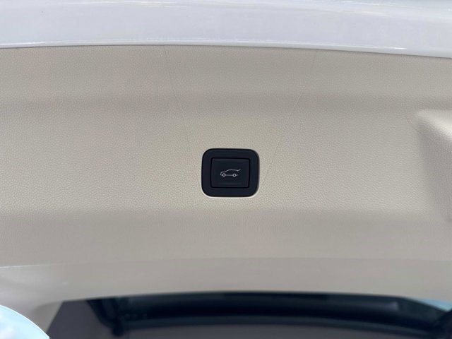 Certified 2025 Cadillac Escalade Sport Platinum w/ LPO, ONYX Package image 12