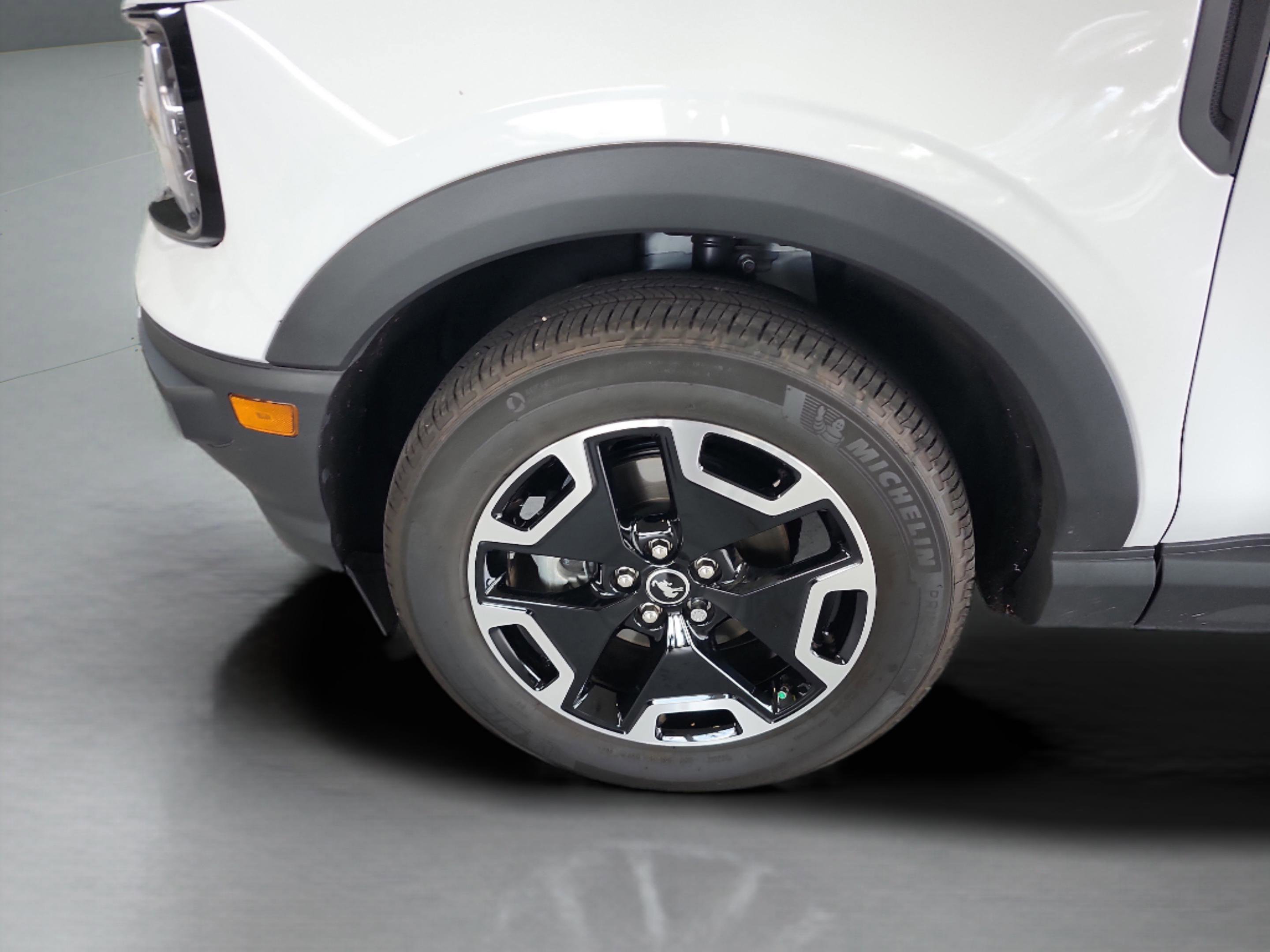 Certified 2024 Ford Bronco Sport Outer Banks w/ Tech Package image 29