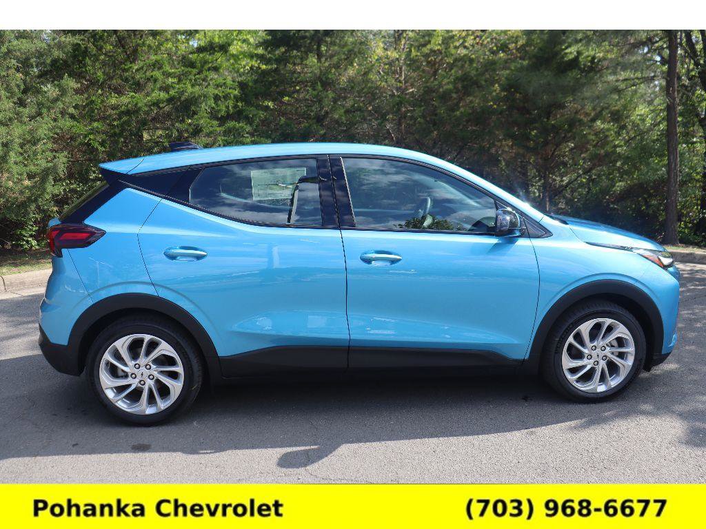 New 2027 Chevrolet Bolt LT w/ Comfort Package FWD image 8