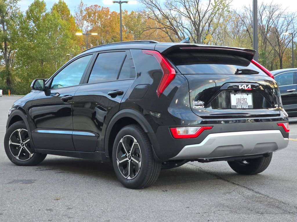 New 2025 Kia Niro EX image 5