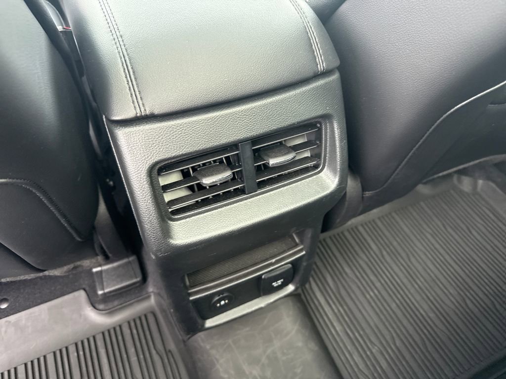 Used 2024 Ford Edge SEL w/ Convenience Package image 21