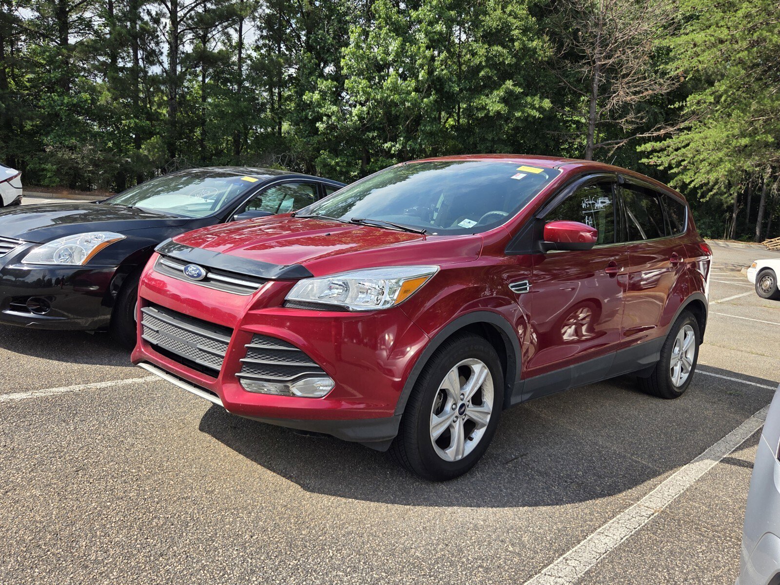 Used 2016 Ford Escape SE FWD image 1