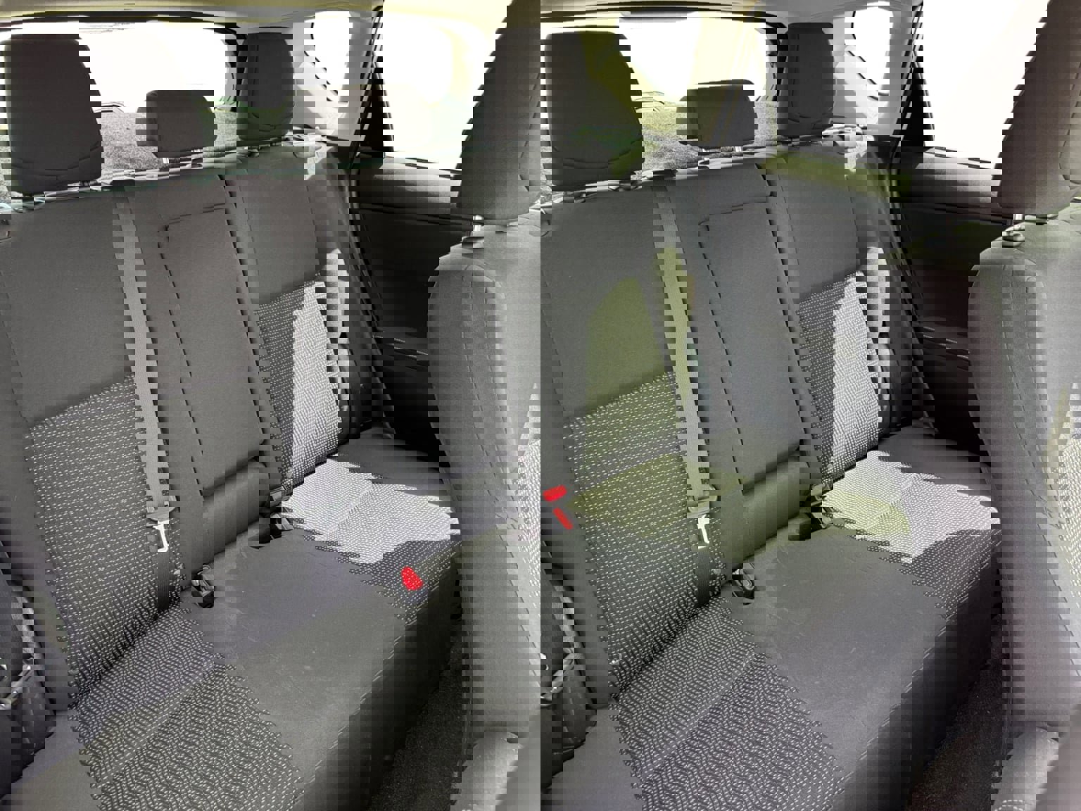 Used 2018 Toyota Corolla iM w/ Carpet Mat Package (TMS) image 17