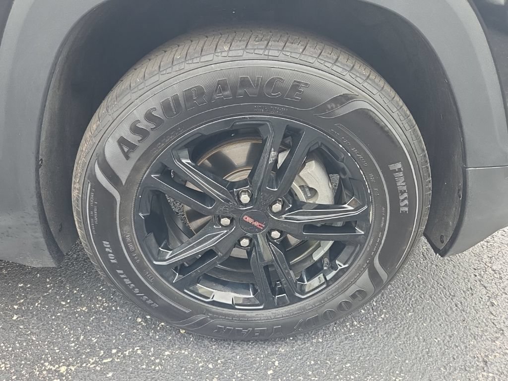 Used 2023 GMC Terrain AT4 w/ Tech Package AWD/4WD image 20