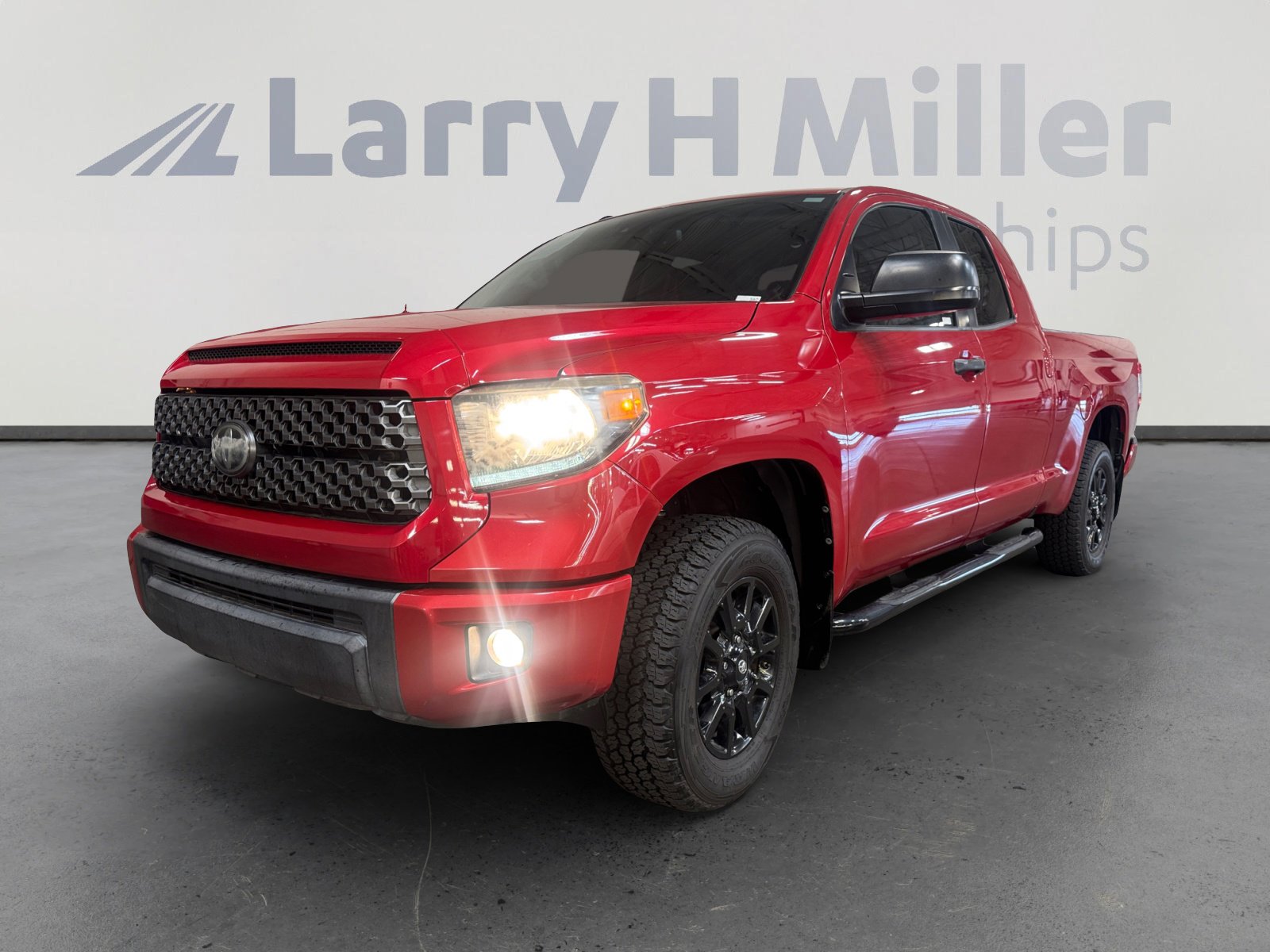 Used 2019 Toyota Tundra SR5 w/ SX Package