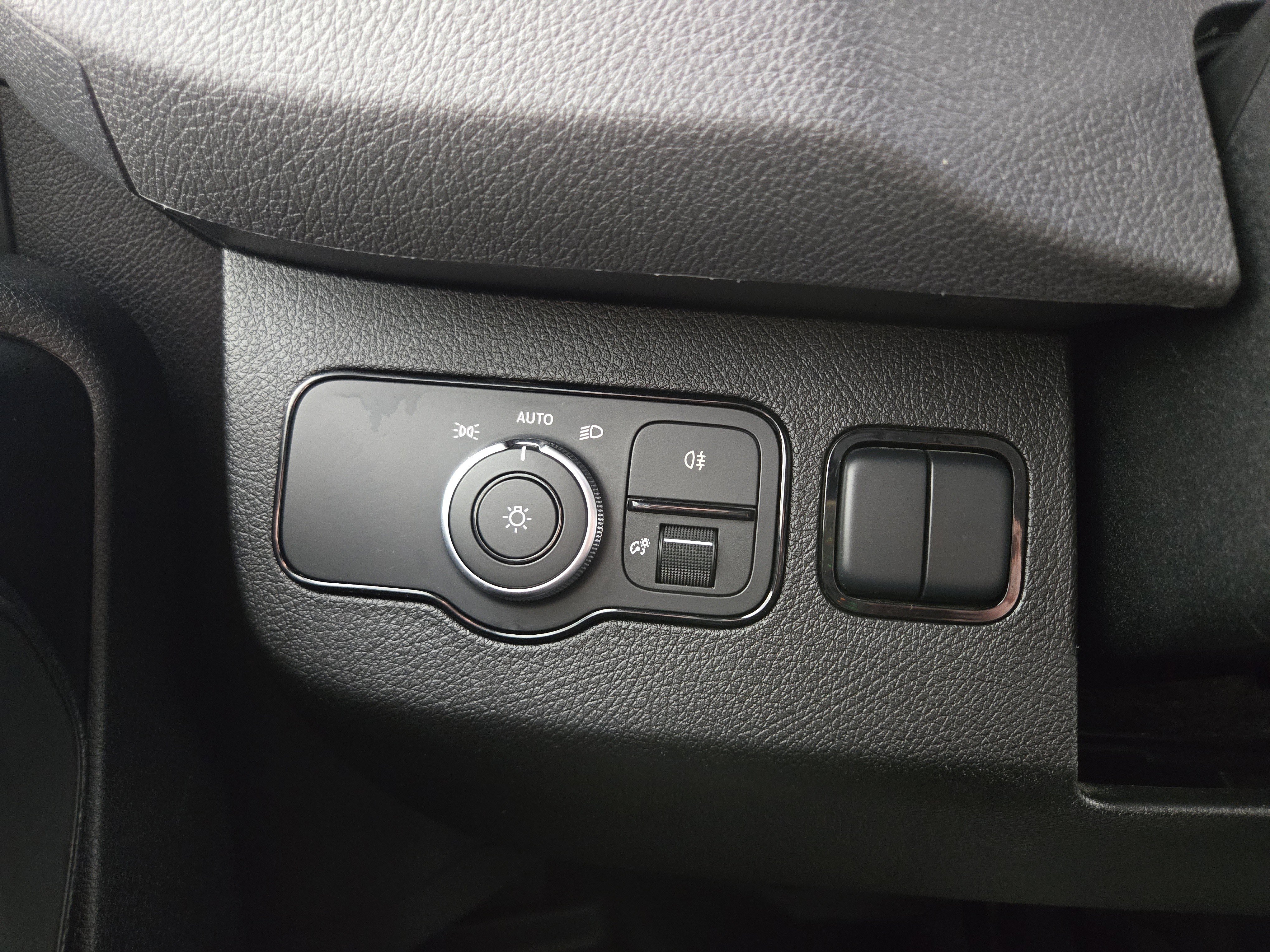 Used 2025 Mercedes-Benz Sprinter 2500 image 26