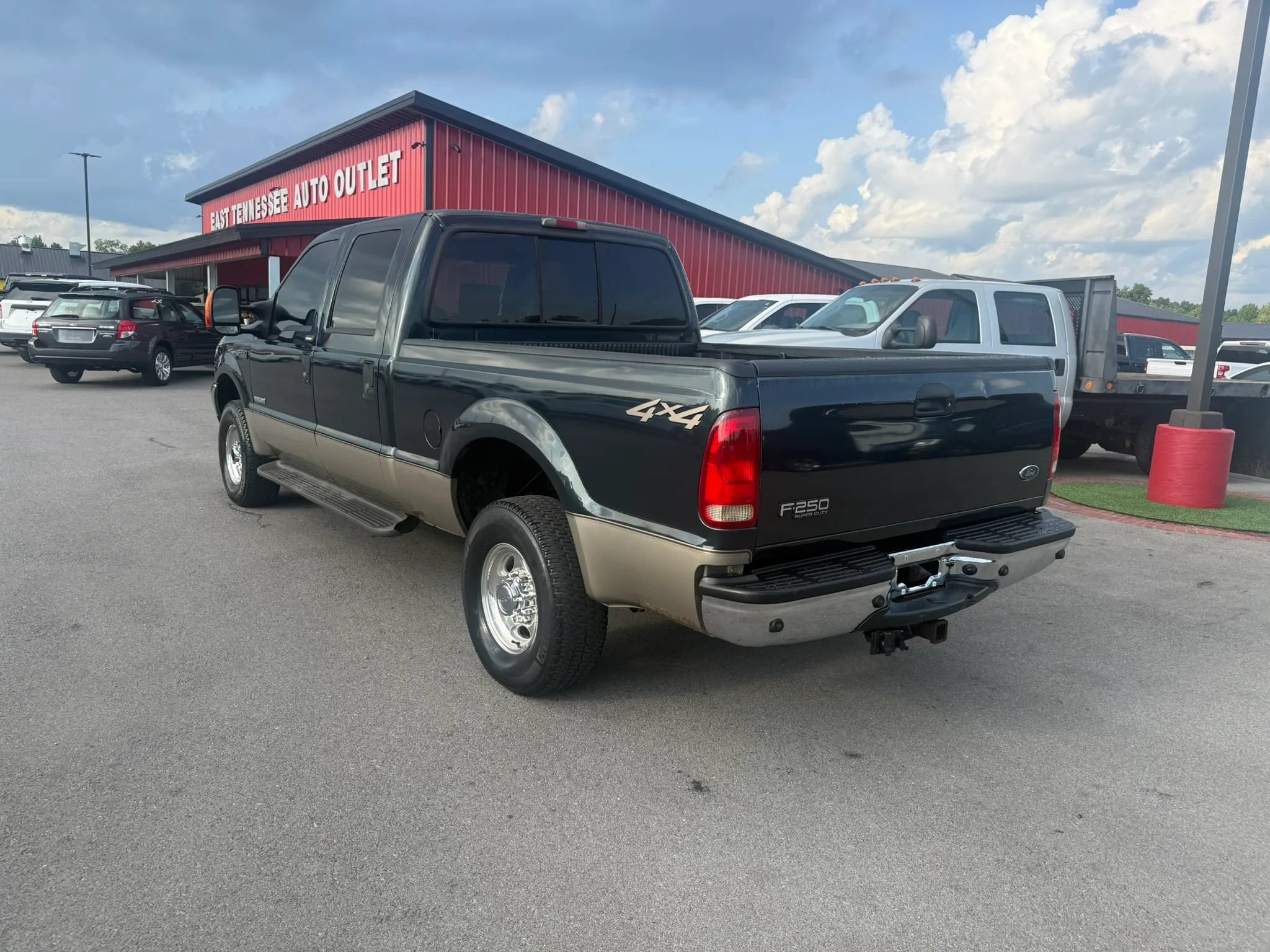 Used 2004 Ford F250 XLT AWD/4WD image 3