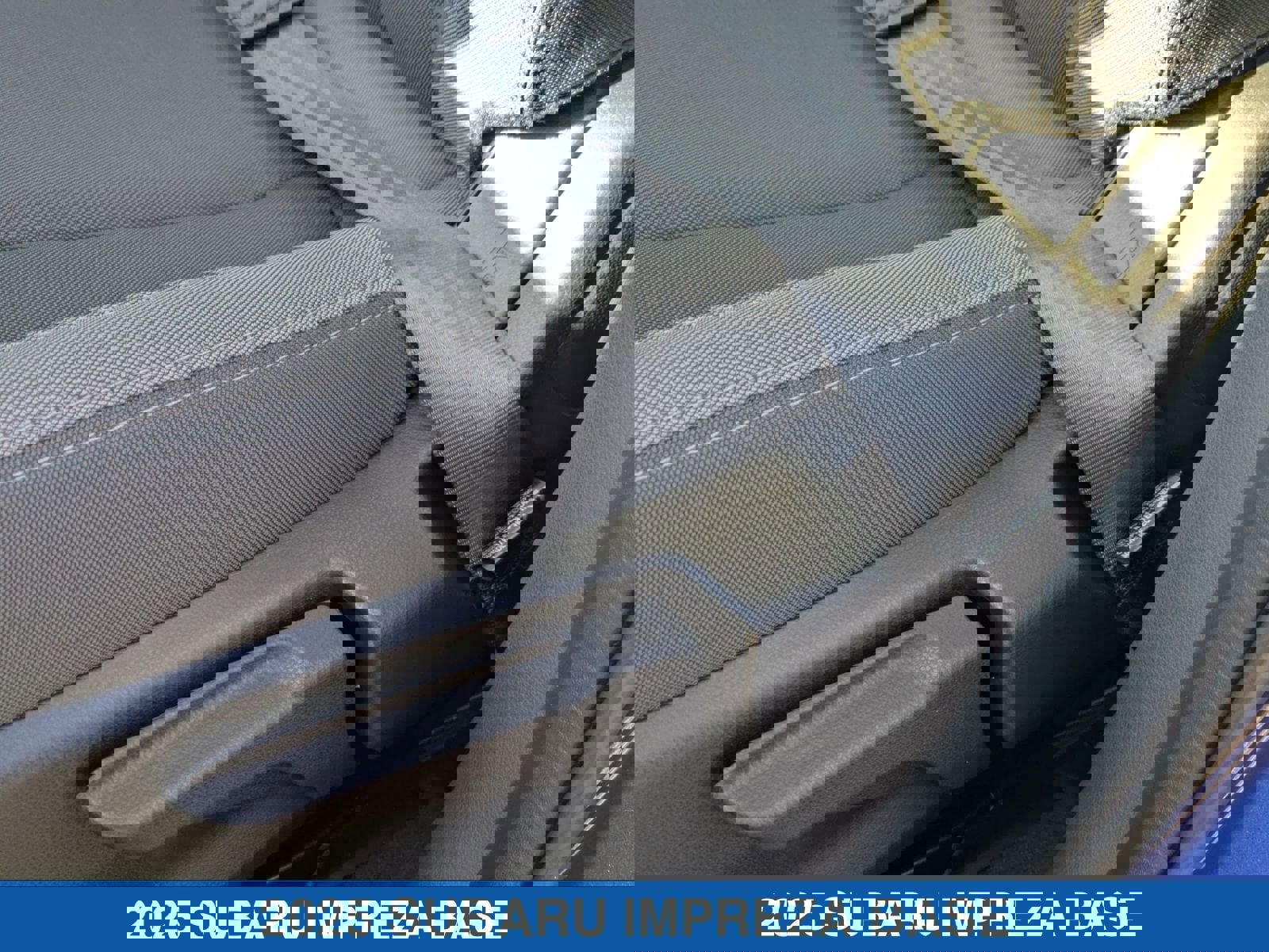 Certified 2025 Subaru Impreza 2.0i image 8