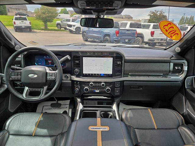 Used 2023 Ford F350 Platinum AWD/4WD image 3