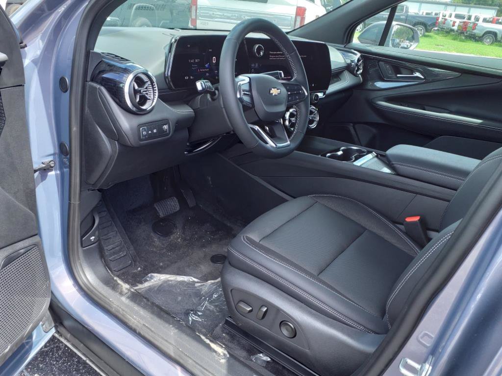 New 2024 Chevrolet Blazer EV LT AWD/4WD image 11