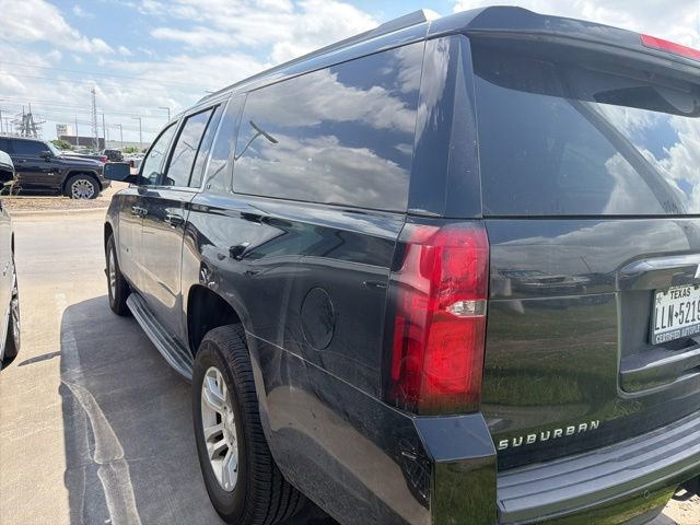 Used 2017 Chevrolet Suburban LT AWD/4WD image 4