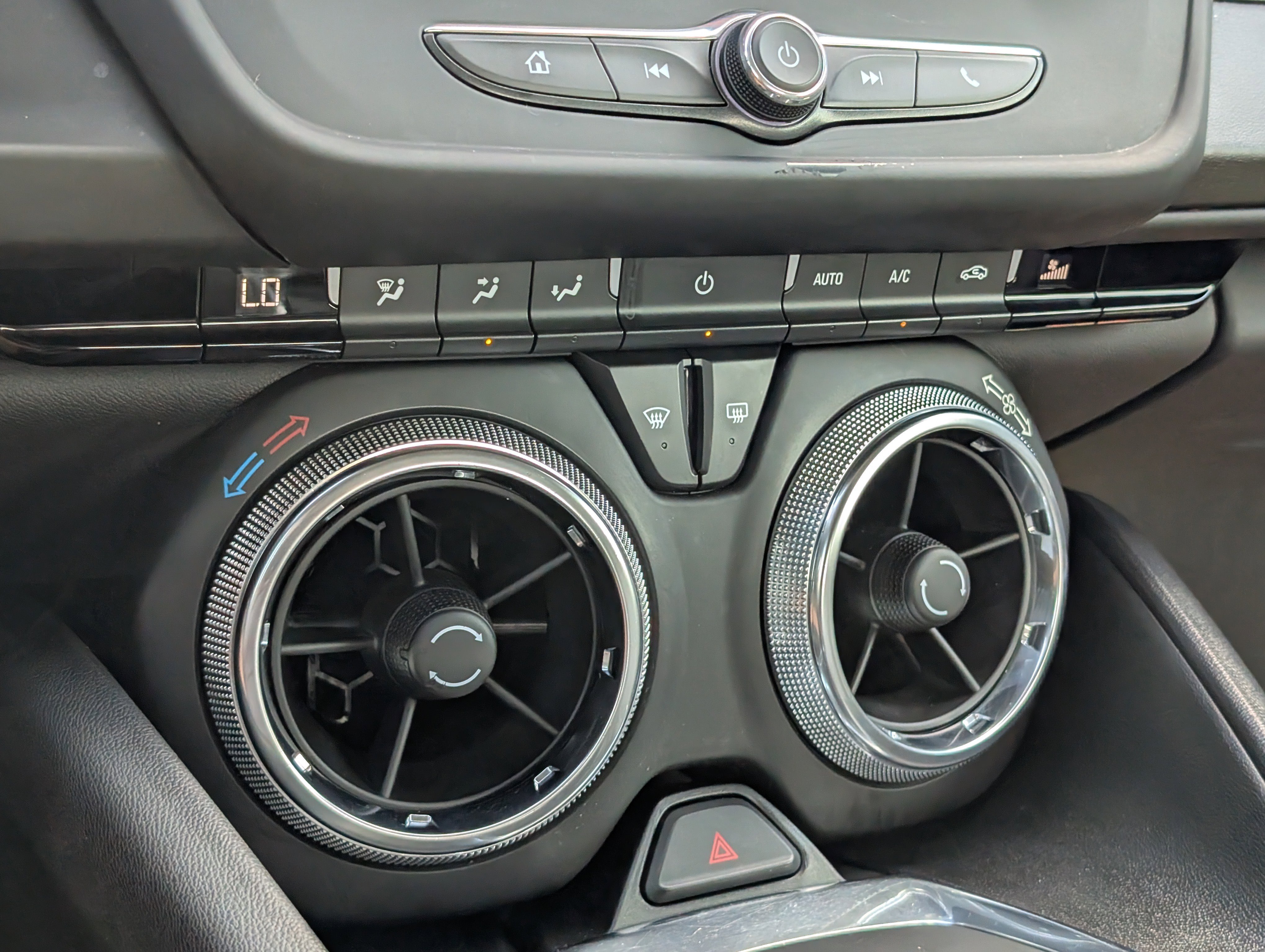 Used 2021 Chevrolet Camaro LT image 20